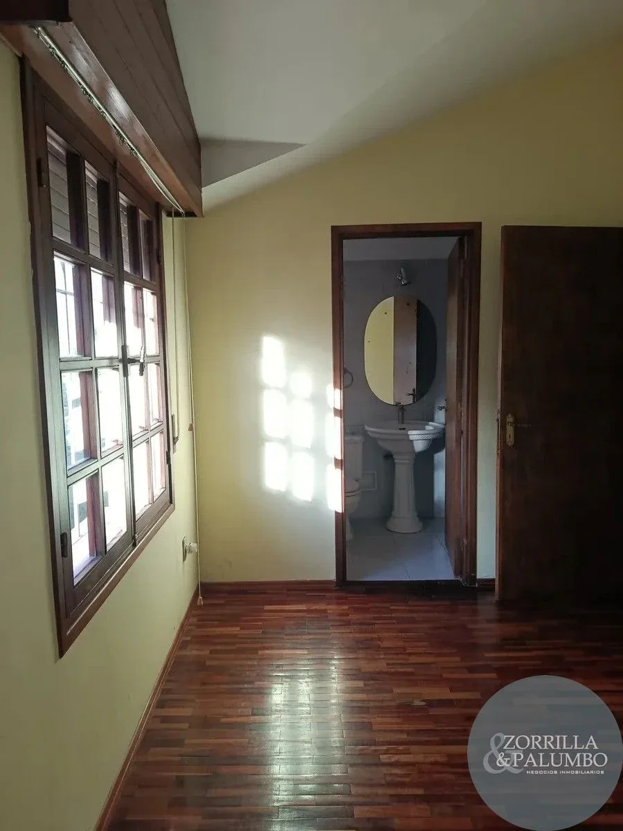 Casa en venta 4 dormitorios y cochera en Carrasco!! - Imagen 5