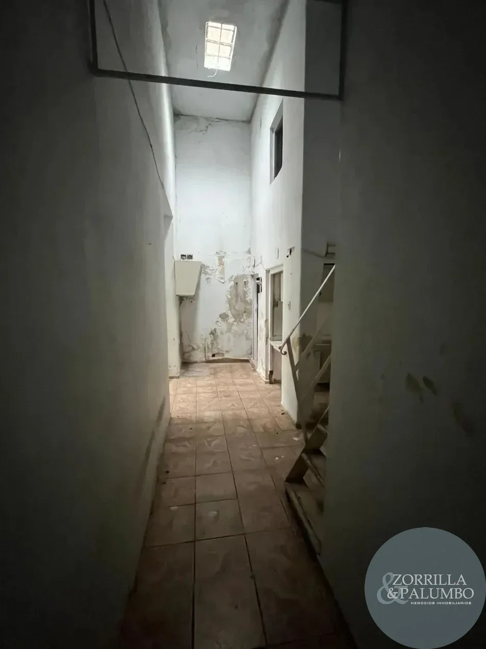 Local comercial en alquiler · Aguada · 203 m² · 3 niveles · A reciclar - Imagen 5