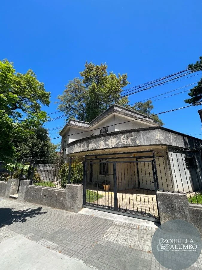 Excelente opcion en el Prado!! Casa 4 dorm, 3 baños y fondo verde!! - Imagen 2