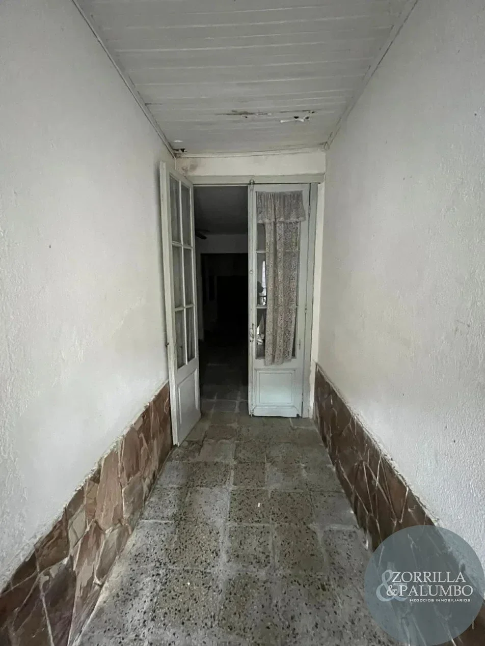 Local comercial en alquiler · Aguada · 203 m² · 3 niveles · A reciclar - Imagen 3