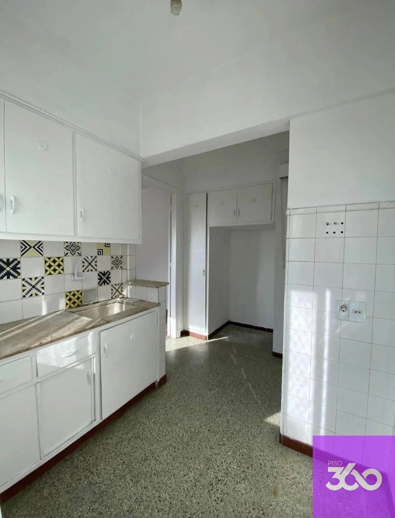 Apartamento en alquiler en Centro - Imagen 2