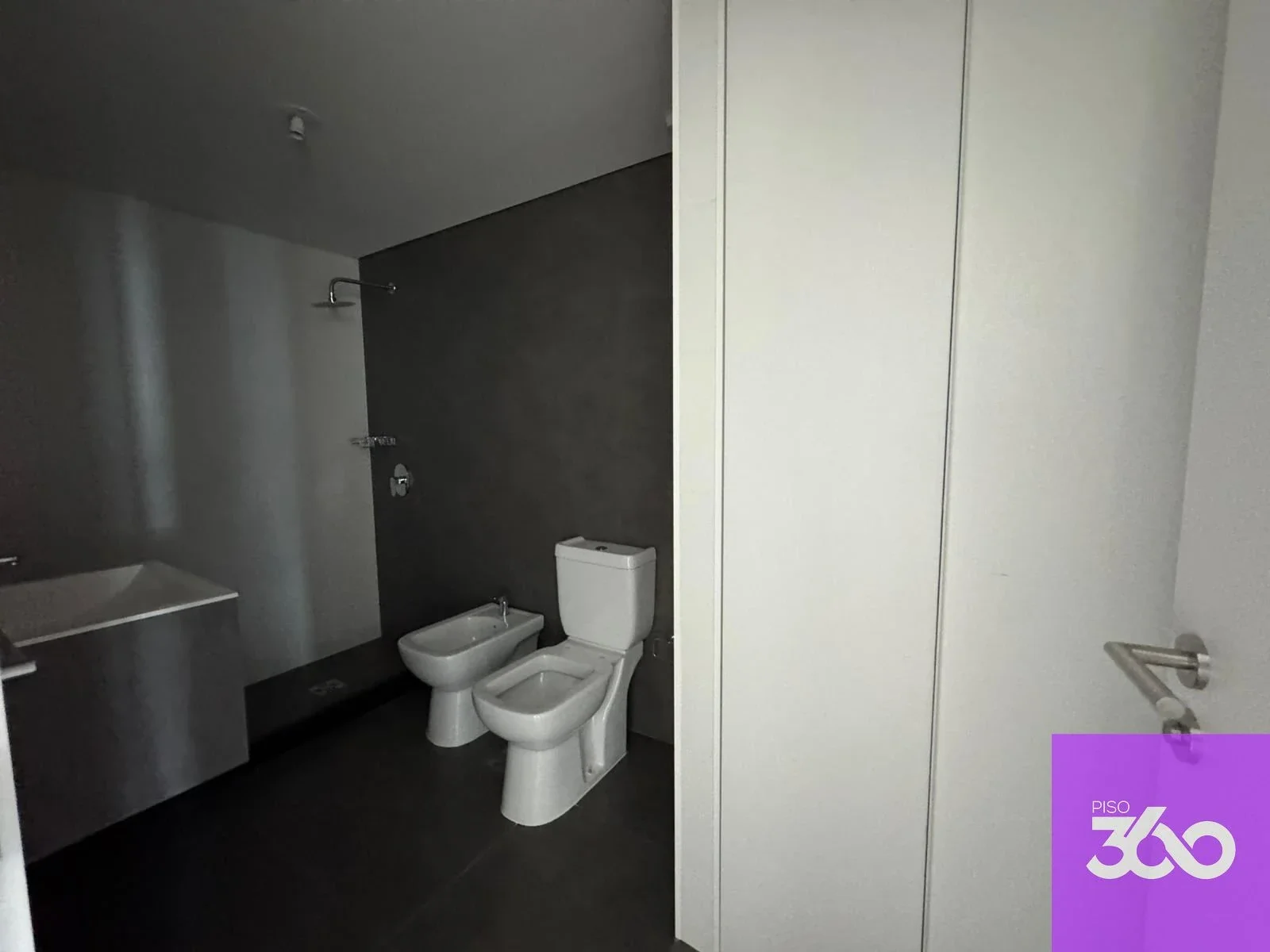 Apartamento en venta patio exclusivo en Punta Carretas límite con Parque Rodó - Imagen 5