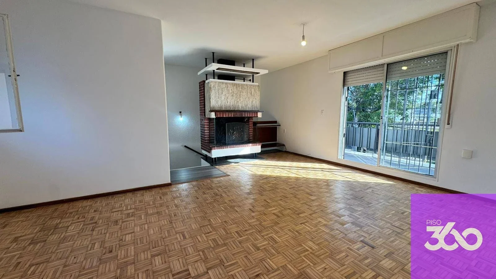 Apartamento tipo casa de altos PH en Buceo de 2 dormitorios con balcon - Imagen 3