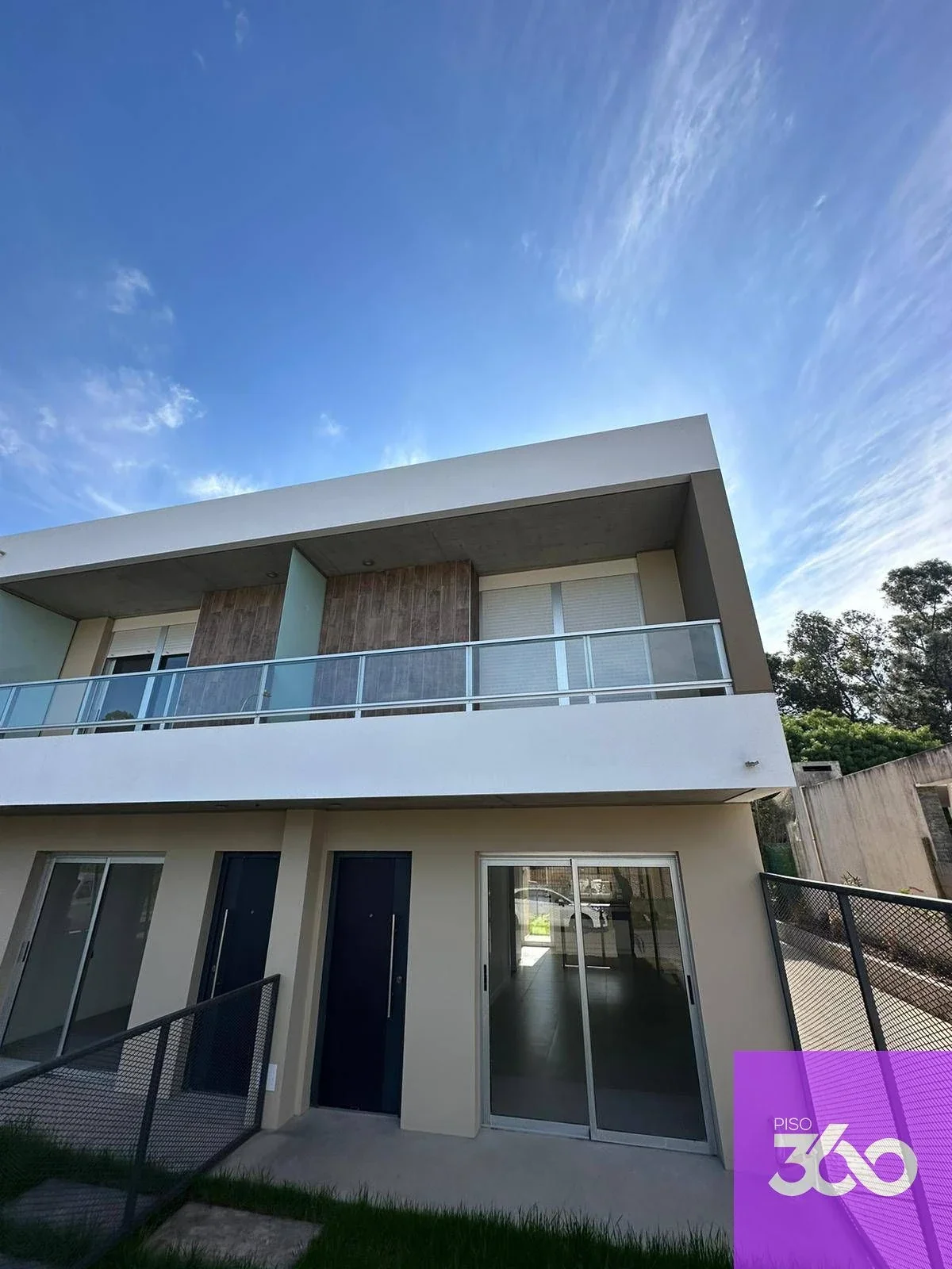 CASA EN VENTA 2 DORMITORIOS EN SOLYMAR CIUDAD DE LA COSTA PROXIMA A LA RAMBLA - Imagen 1