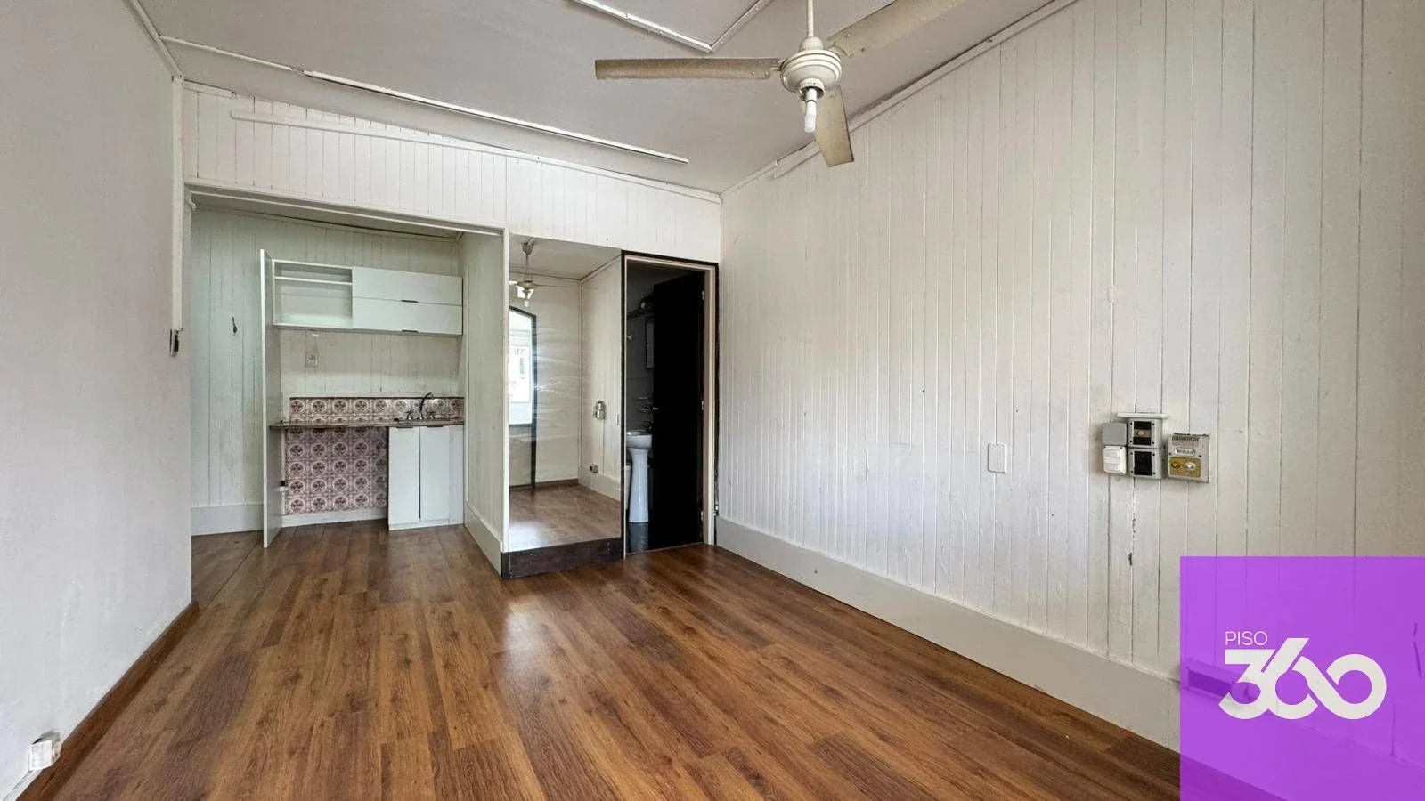 Venta apartamento Monoambiente en Centro de Montevideo (frente plaza cagancha) - Imagen 3