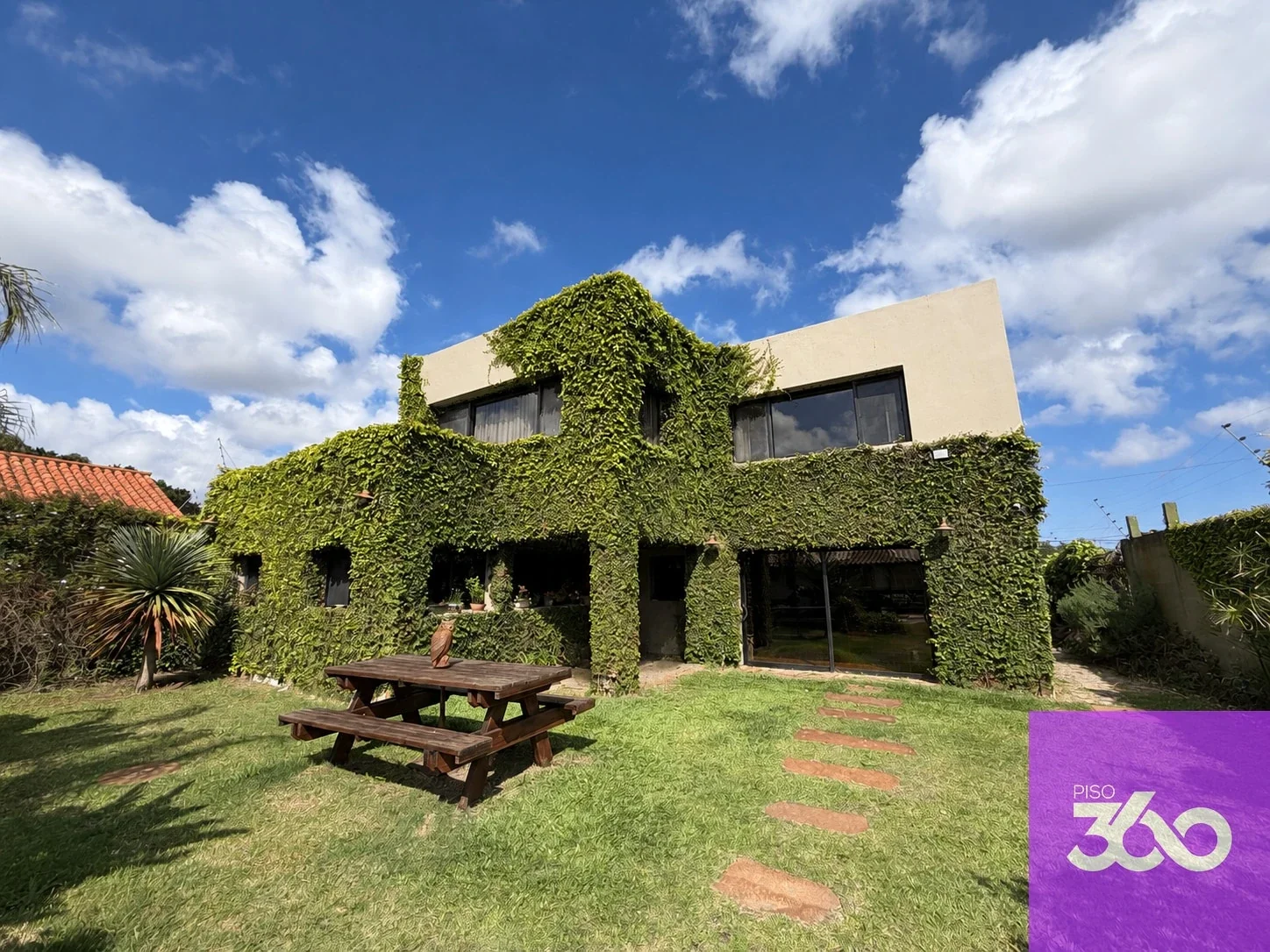 CASA EN VENTA EN CIUDAD DE LA COSTA, 4 DORMITORIOS, PISCINA Y BARBACOA CON APTO - Imagen 2