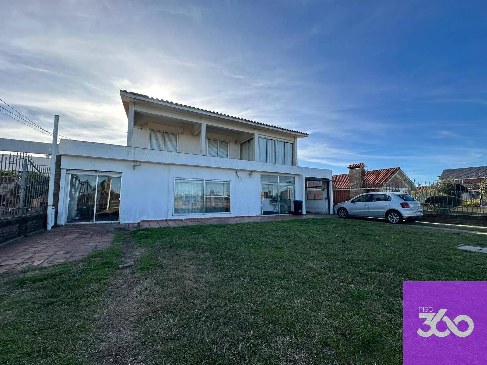 CASA EN VENTA LAGOMAR SUR SOBRE RAMBLA COSTANERA CIUDAD DE LA COSTA - Imagen 1