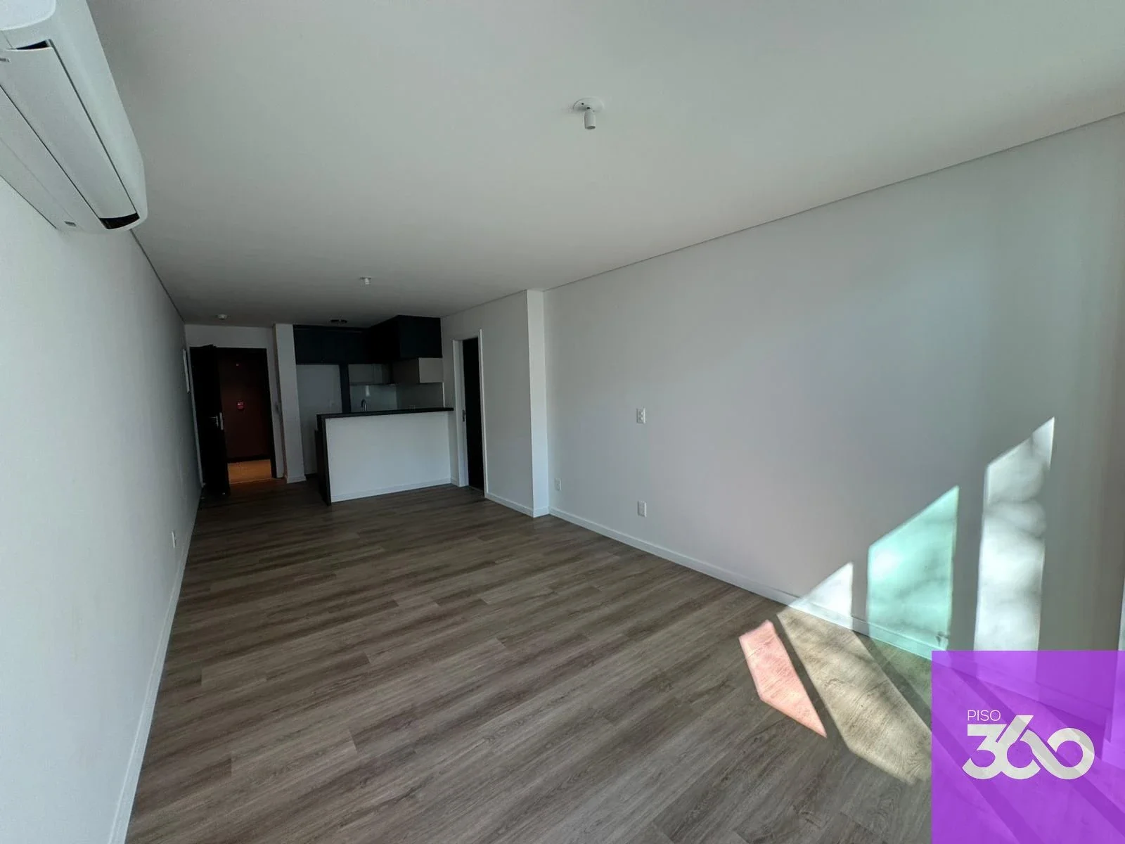 Apartamento en venta patio exclusivo en Punta Carretas límite con Parque Rodó - Imagen 1