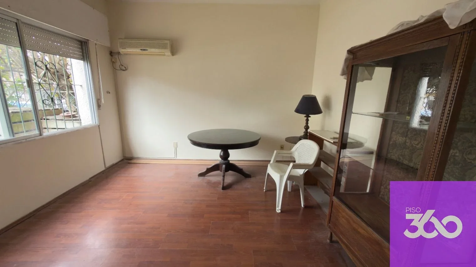 VENTA CASA 4 DORMITORIOS, 2 BAÑOS CON COCHERA, LA BLANQUEADA, MONTEVIDEO - Imagen 2