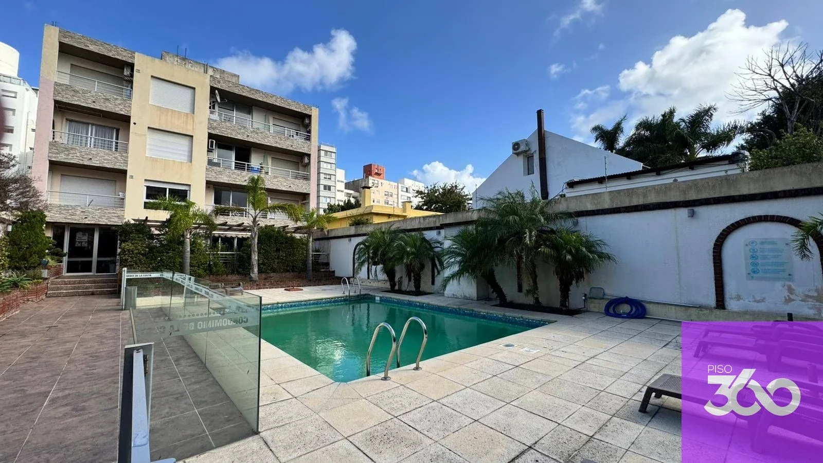 Rambla de Malvín de 3 dormitorios y 3 baños con cochera full amenities - Imagen 1