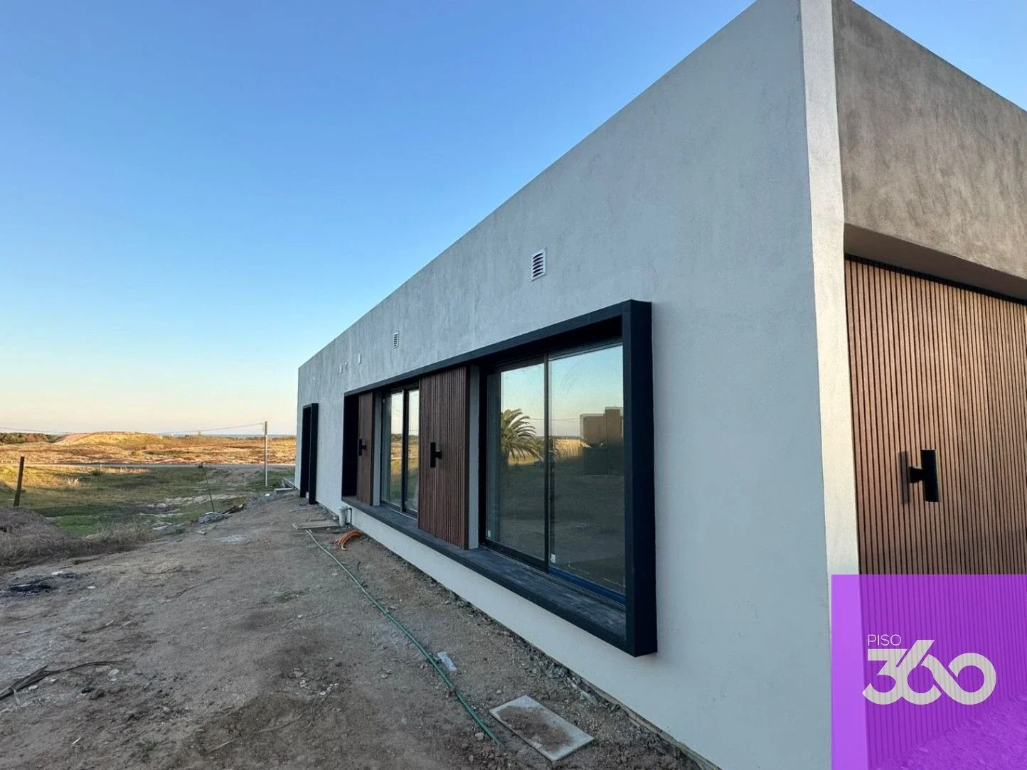 VENTA CASA DE 2 DORMITORIOS EN MALDONADO OCEAN PARK CON VISTA AL MAR - Imagen 2