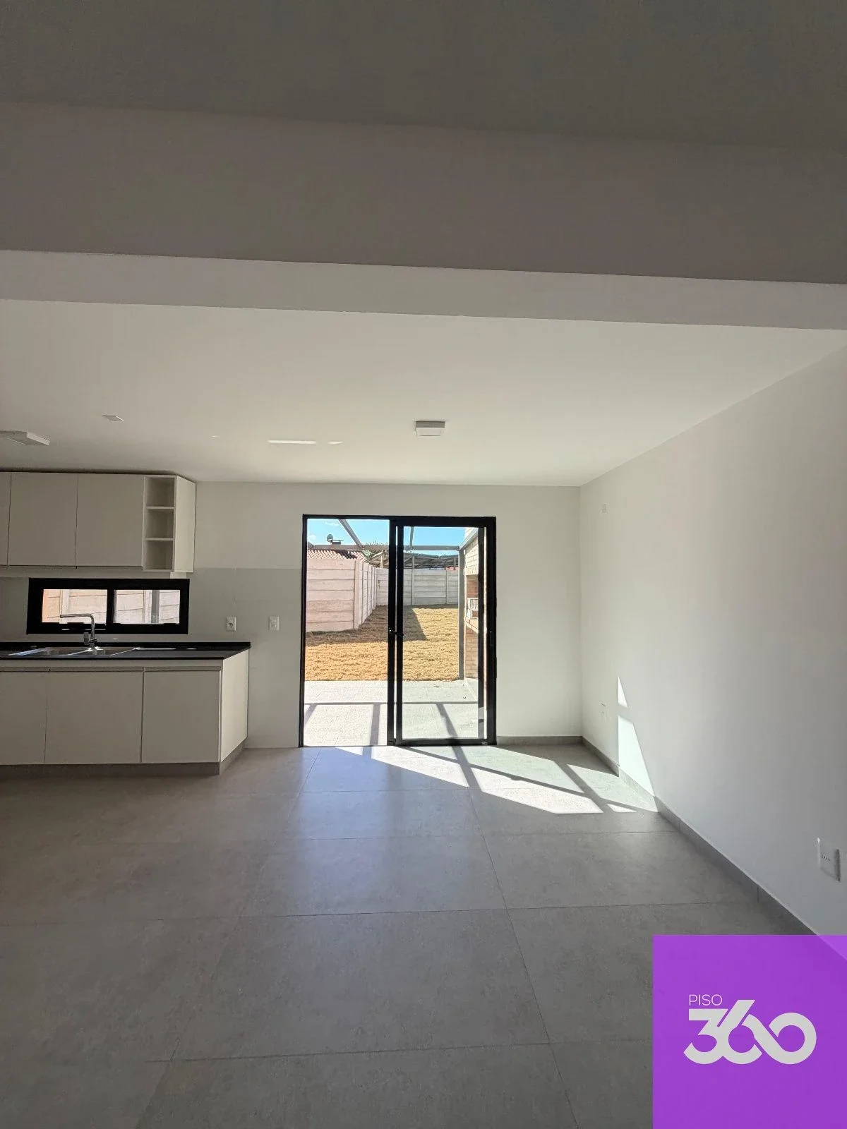 VENTA CASA DE 3 DORMITORIOS EN CIUDAD DE LA COSTA SOLYMAR SUR - Imagen 3
