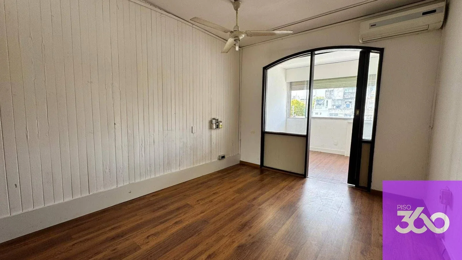 Venta apartamento Monoambiente en Centro de Montevideo (frente plaza cagancha) - Imagen 5