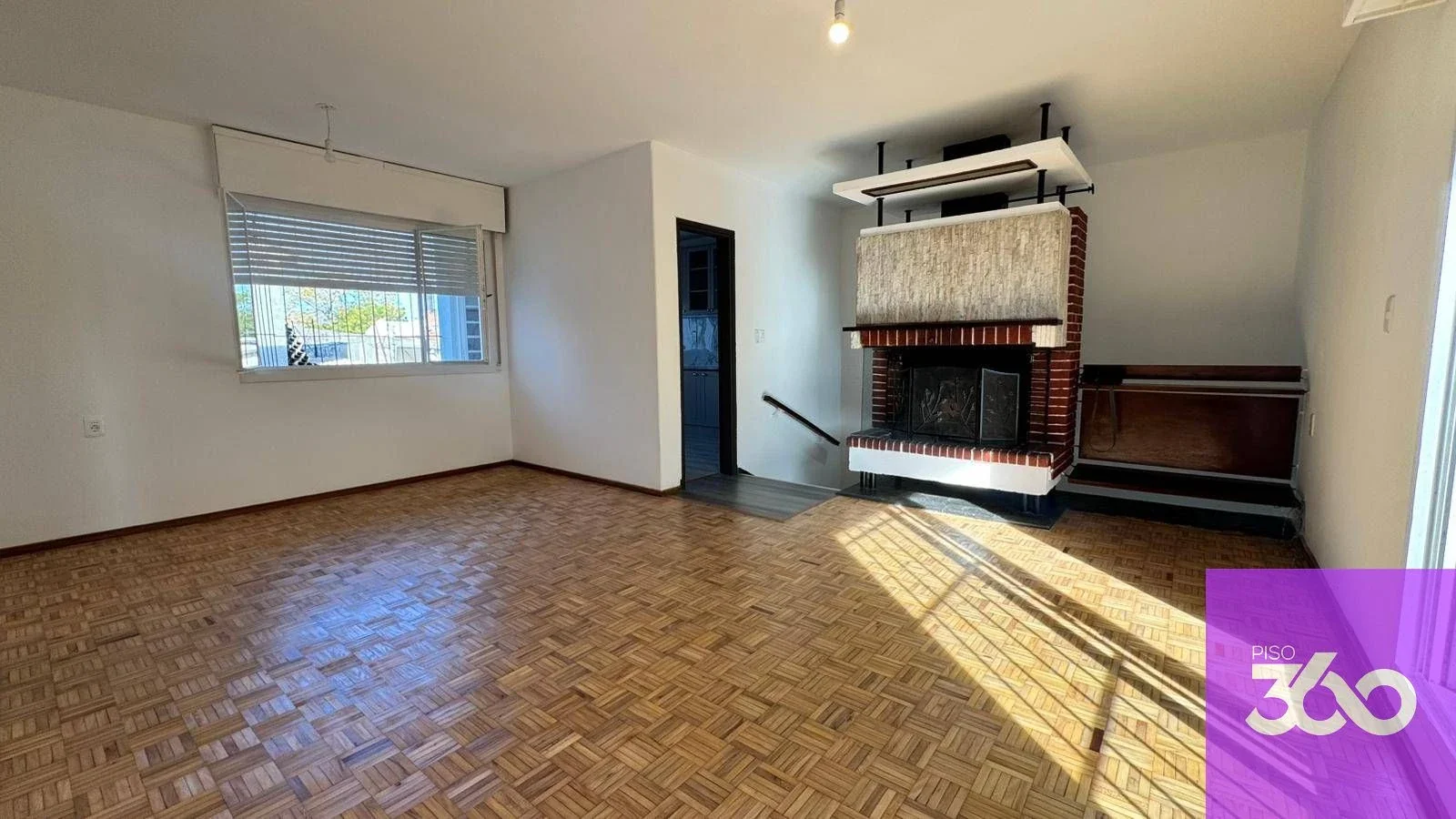 Apartamento tipo casa de altos PH en Buceo de 2 dormitorios con balcon - Imagen 4