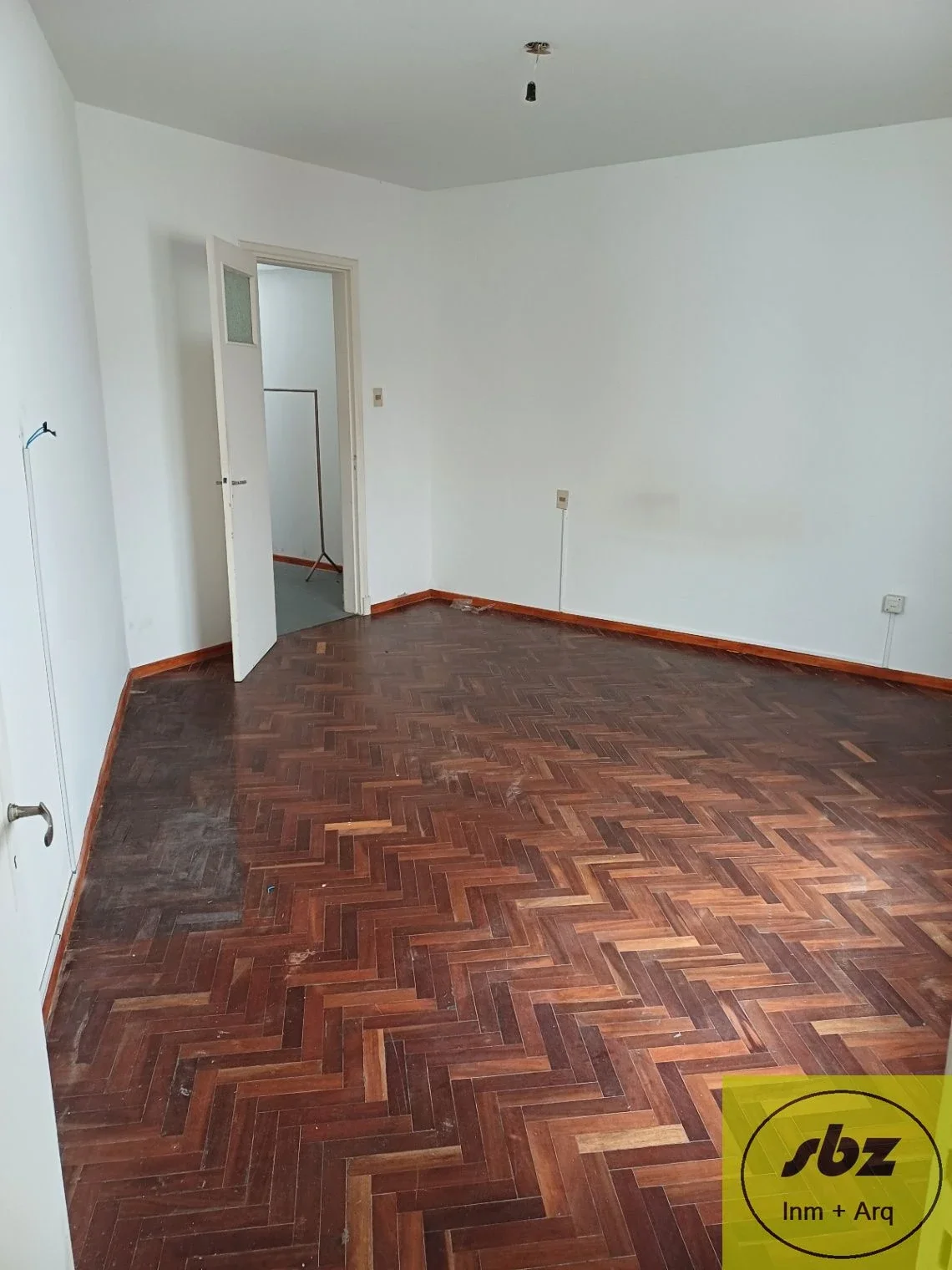Apartamento en alquiler en La Comercial - Imagen 3