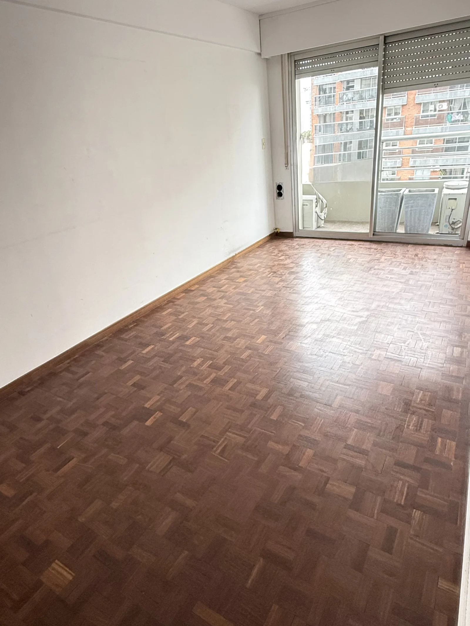 Apartamento en alquiler c/ cochera en Pocitos Nuevo - Imagen 4