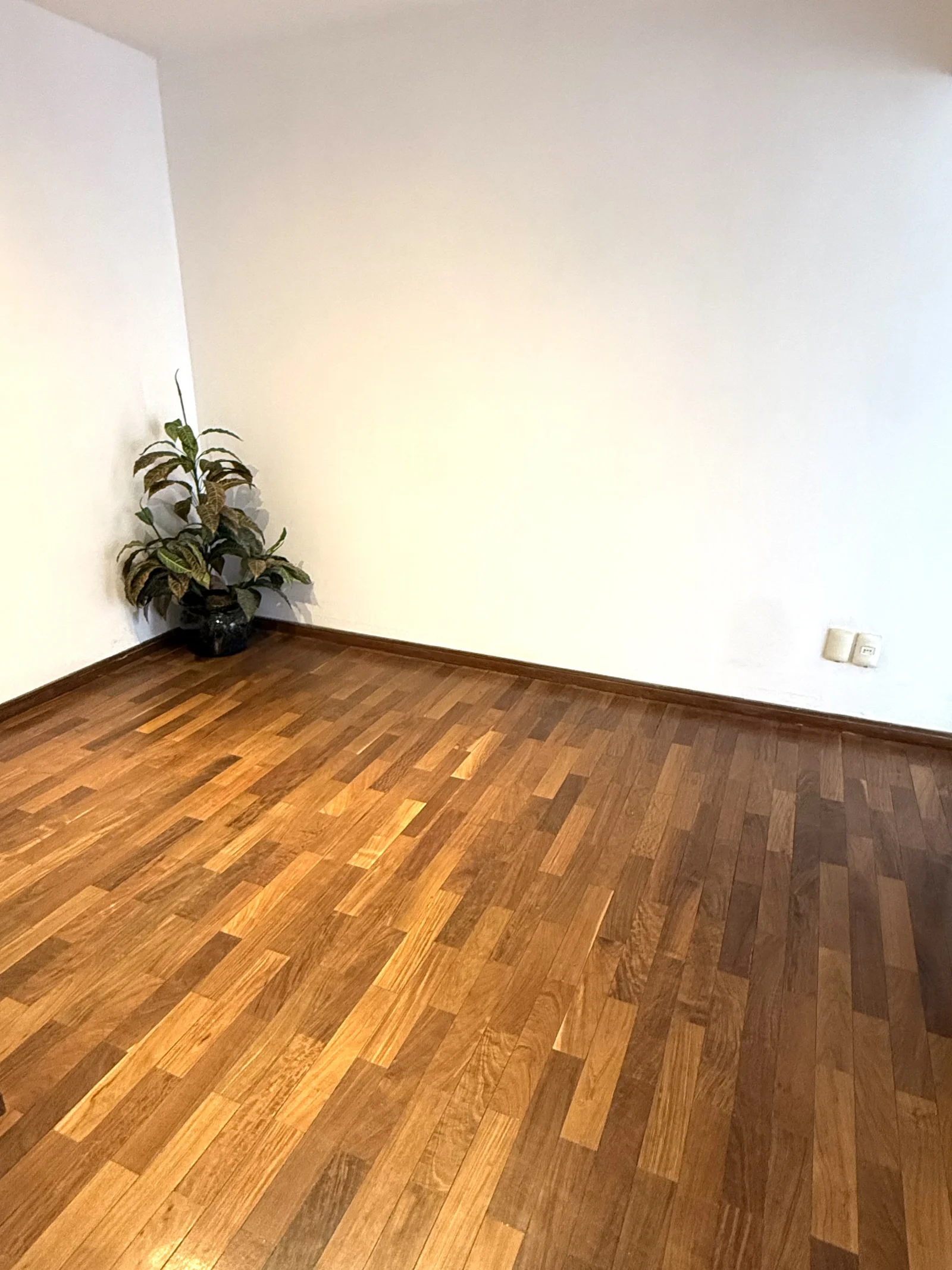 Apartamento en alquiler c/ cochera en Pocitos Nuevo - Imagen 1