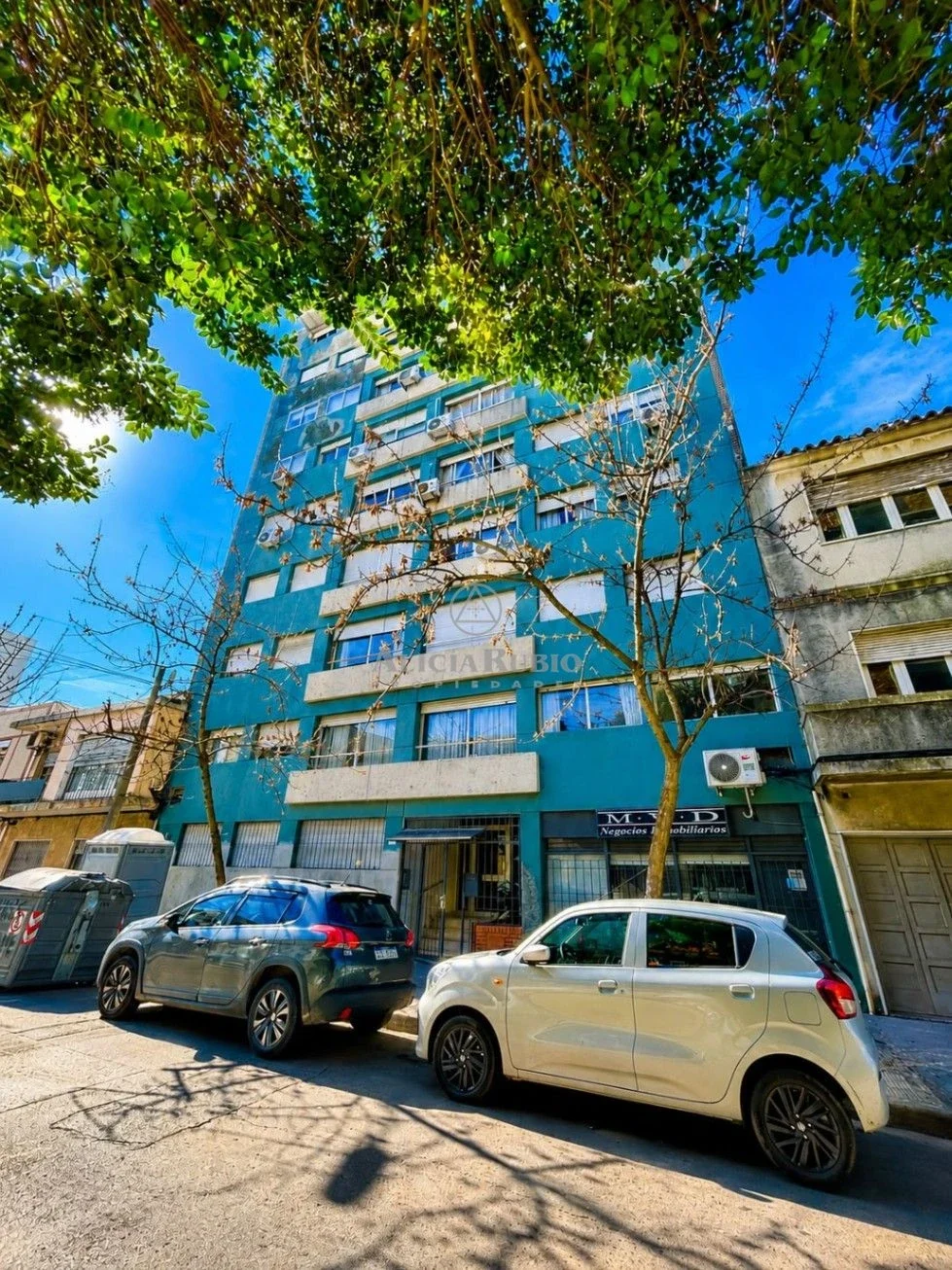 Pastoriza 1420 esq RIVERA. 3 DORM Y SERVICIO, ESTUFA LEÑA- PATIO CON PARRILLERO. 90 MTS. - Imagen 1