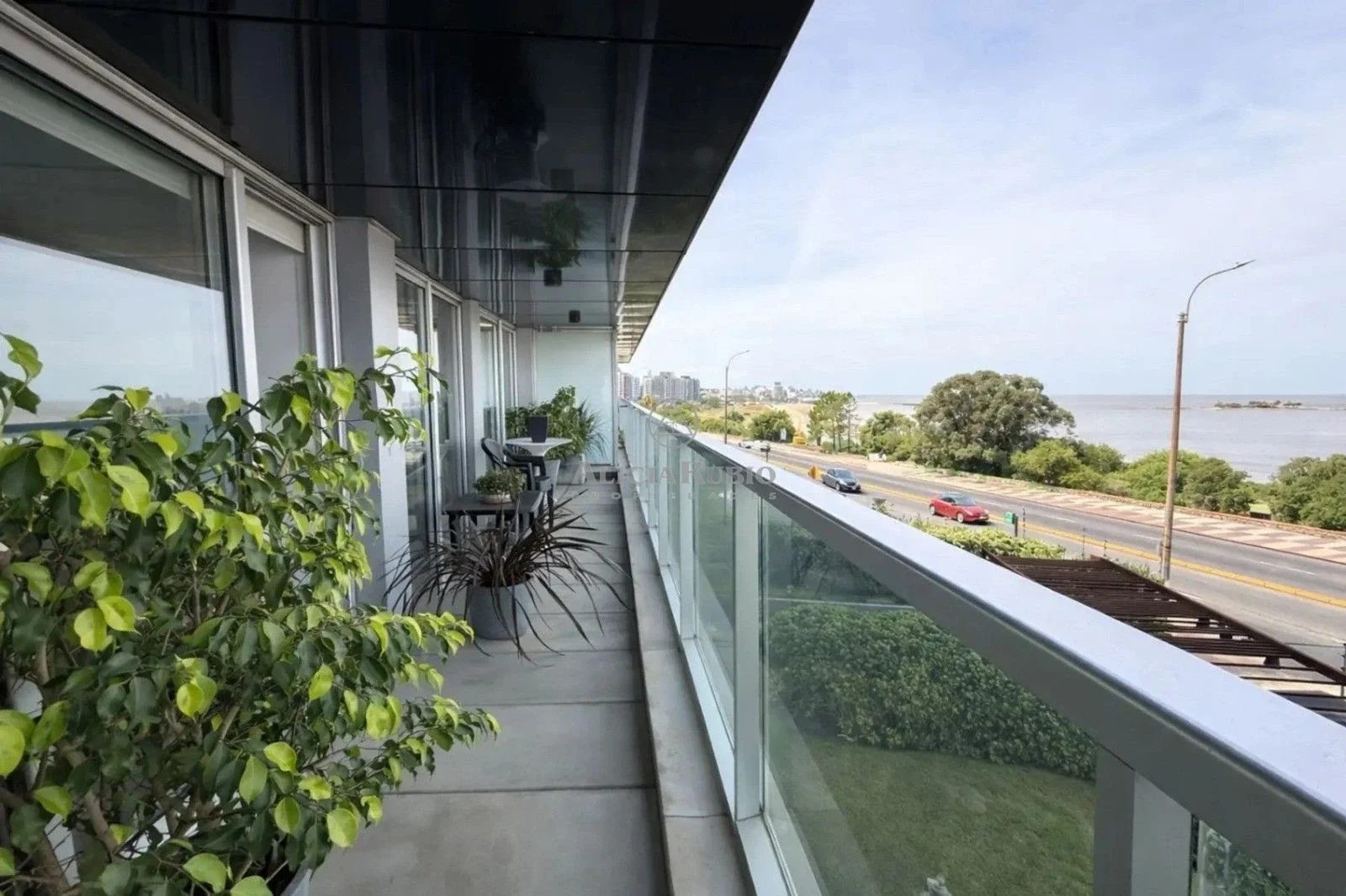 EDIFICIO AQUARIUS. RAMBLA MALVIN. CATEGORIA! 2 GJES INDEPENIENTES. AMENITIES. 4 DORM + 3 BAÑOS+BOX. - Imagen 5