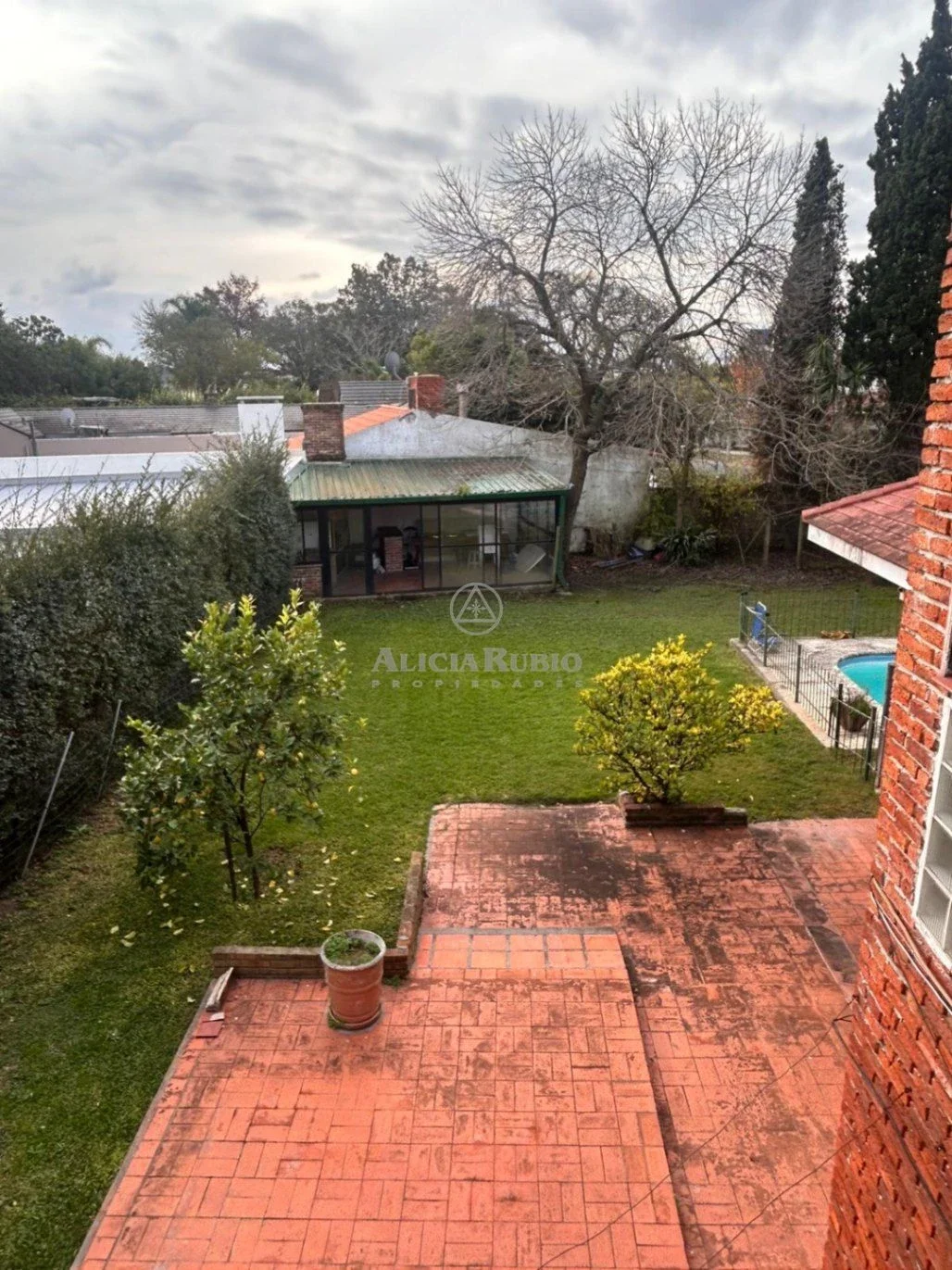 CARRASCO SUR! SARA DE IBAÑEZ 2055 PROX.BOLIVIA Y AV.ITALIA AL SUR. 807 MTS TERR. 292 EDIF. FONDO. BBCOA. PISCINA. - Imagen 5