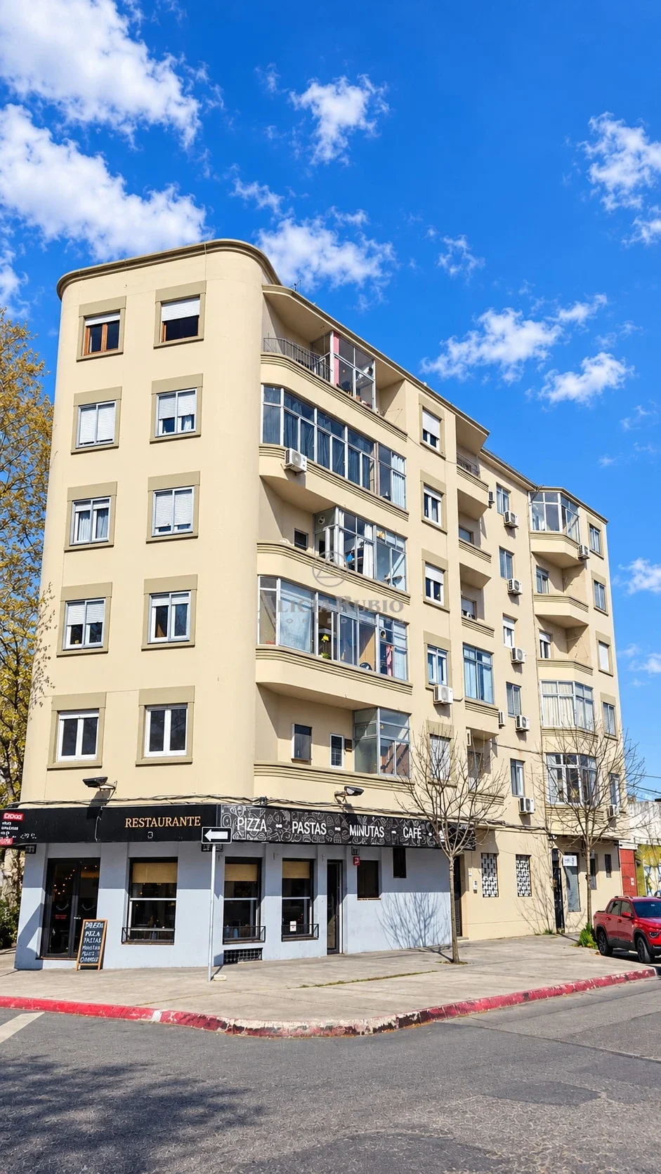 GARIBADI ENTRE REQUENA Y PAULLIER ! ASCENSOR. AMPLIO. BALCON. 2 DORM + BAÑO+ COC.DEF.MUCHO SOL! GC$4.800 - Imagen 1