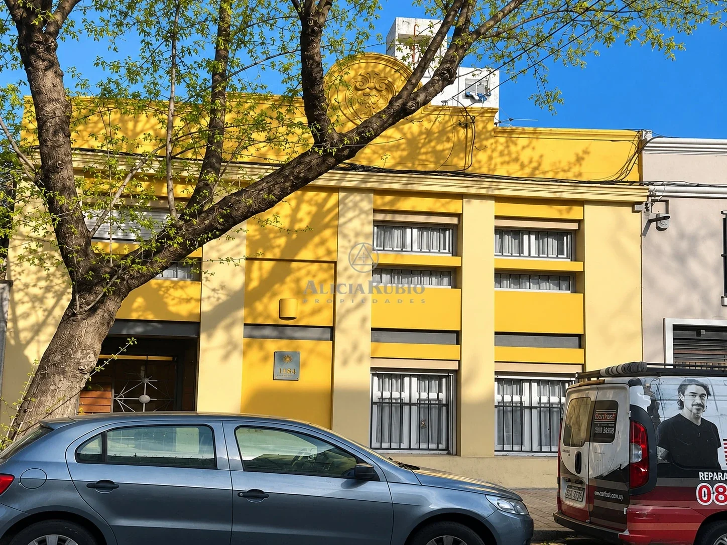BRITO DEL PINO 1184 ESQ AV BRASIL. DUPLEX. VACIO! - Imagen 1
