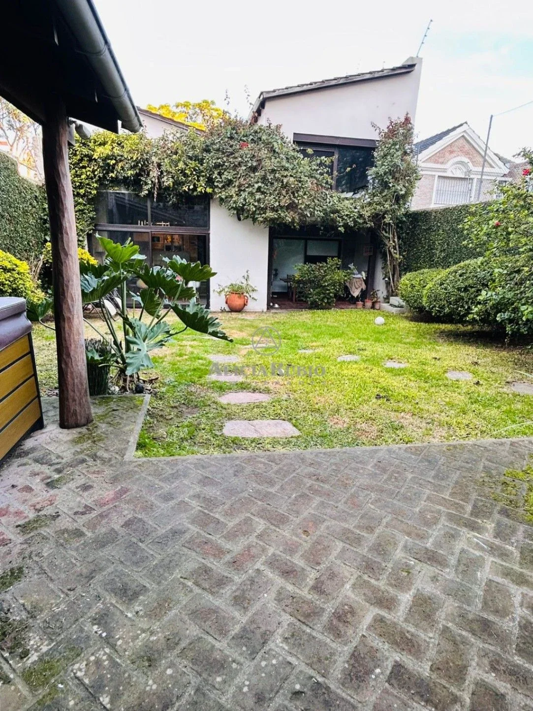 BAUZA ESQ PEDRO BUSTAMANTE. TODA A NUEVO! FONDO + BBCOA + GJES. 355 MTS TERR. 230 MTS EDIFICADOS - Imagen 3