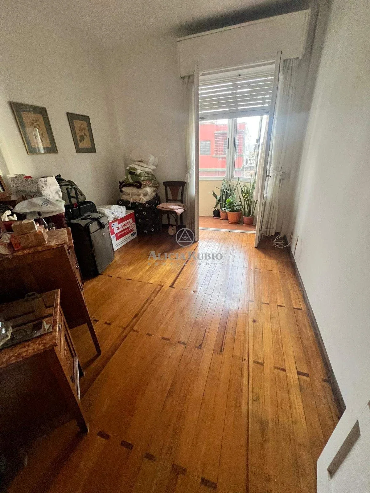 APARTAMENTO EN GARIBALDI ESQ. PAULLIER. 1 DORMITORIO. PROX A TRES CRUCES - Imagen 4