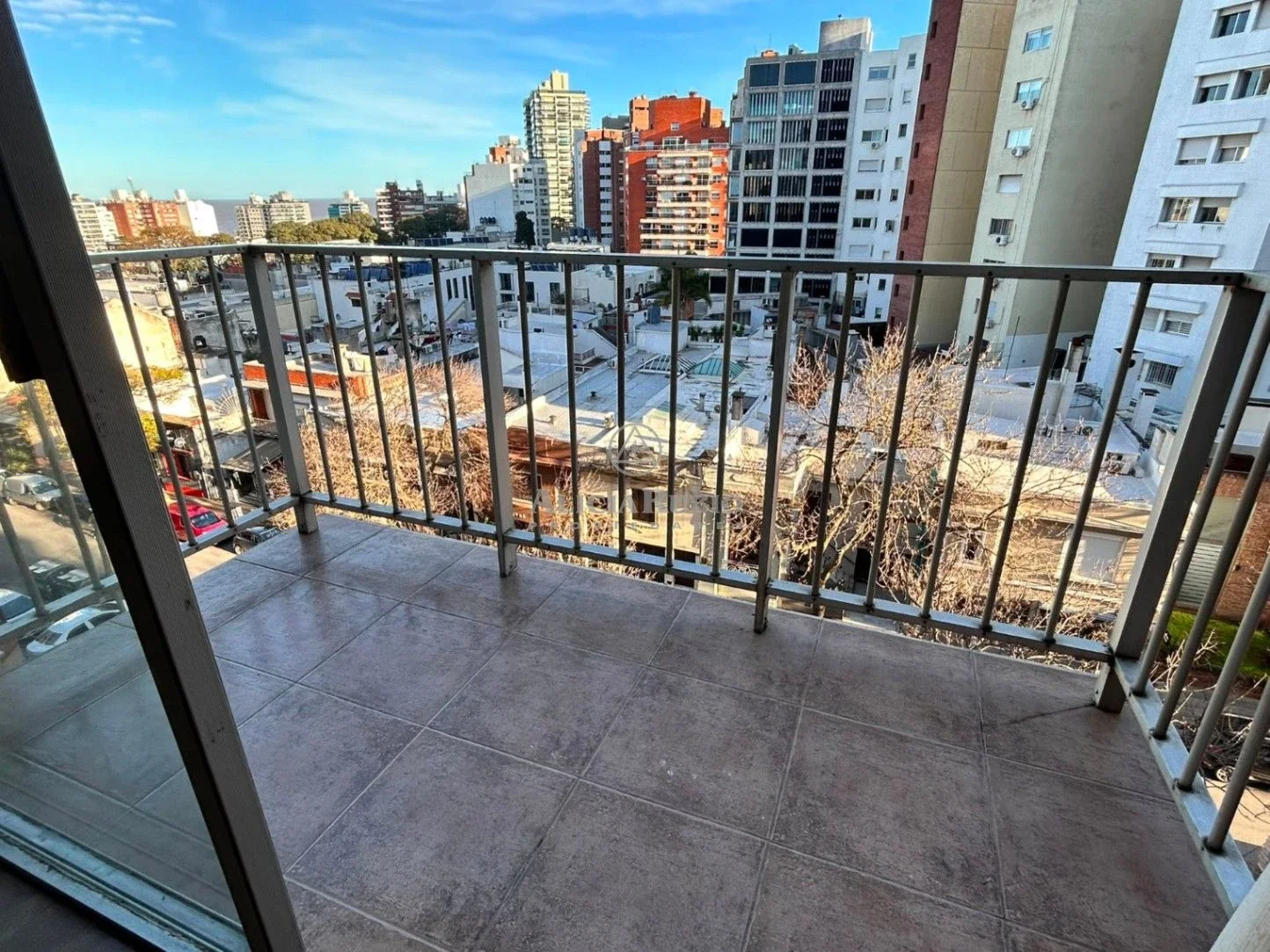 HECTOR MIRANDA 2403 A MTS DE GOLF Y SHOPPING. ESTAR, BALCON. GJE. GC$15.000 - Imagen 5