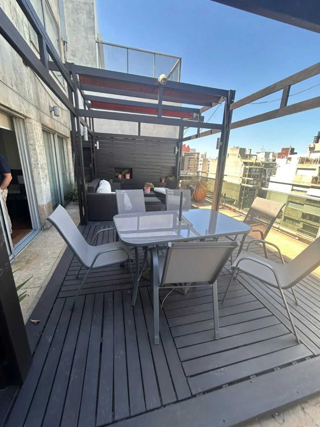 PENTHOUSE DUPLEX CON 4 SUITES SOBRE VIDAL A PASOS DE VILLA BIARRIZ Y RAMBLA DE PUNTA CARRETAS. 2 GJES INDEP - Imagen 2