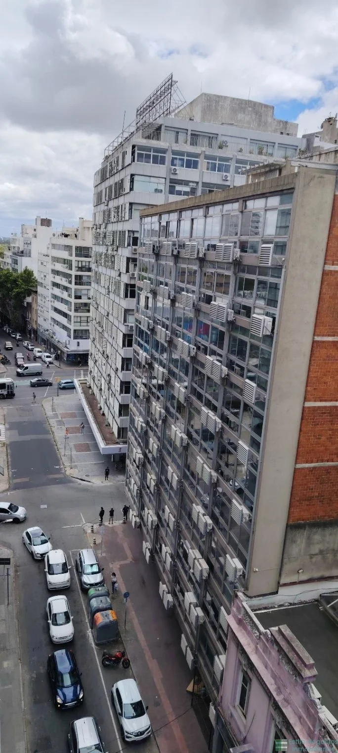 Apartamento a estrenar en Alquiler en Cordón sobre Arenal Grande esq Branzen - Imagen 1