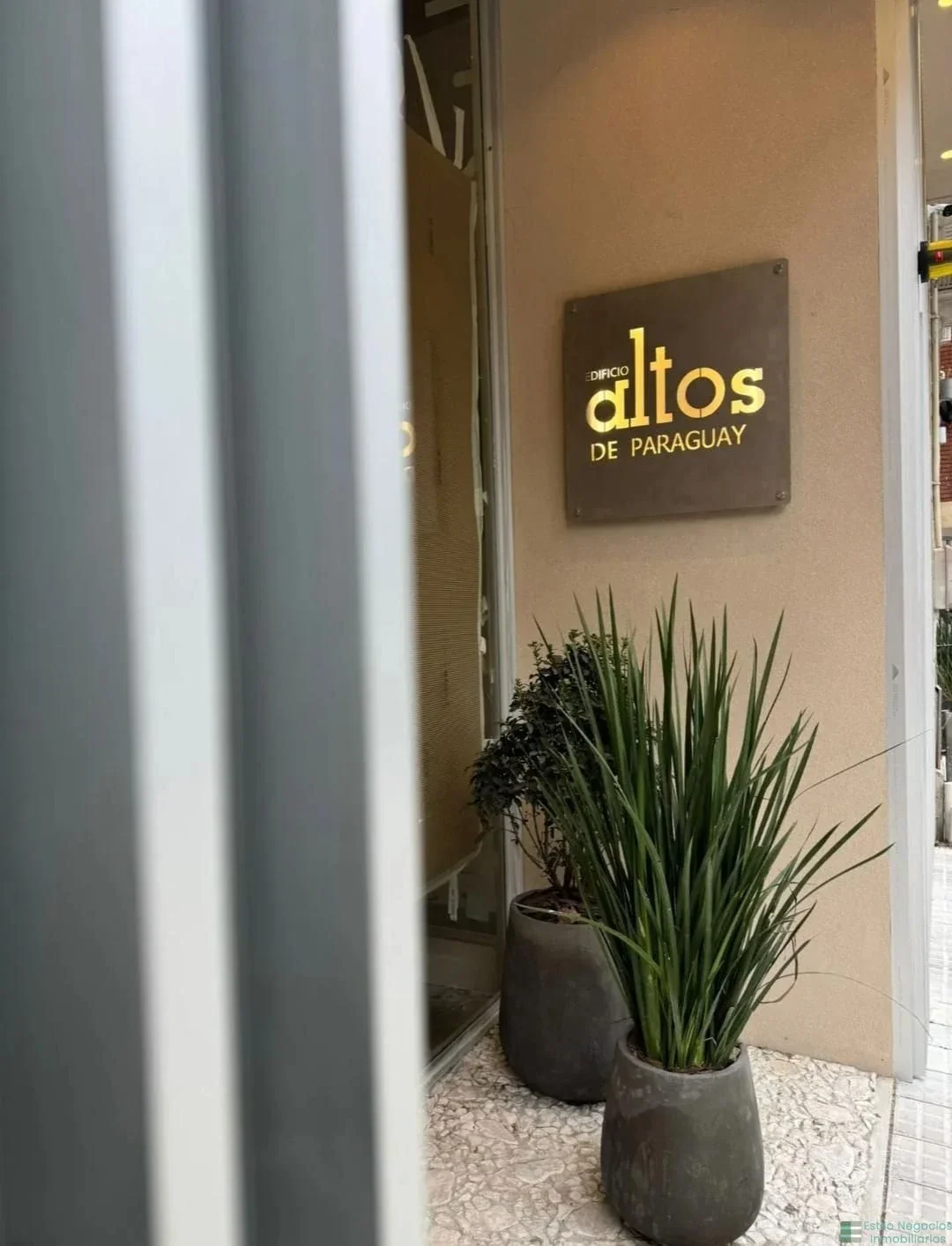 Apartamento en venta c/ cochera en Centro - Imagen 1