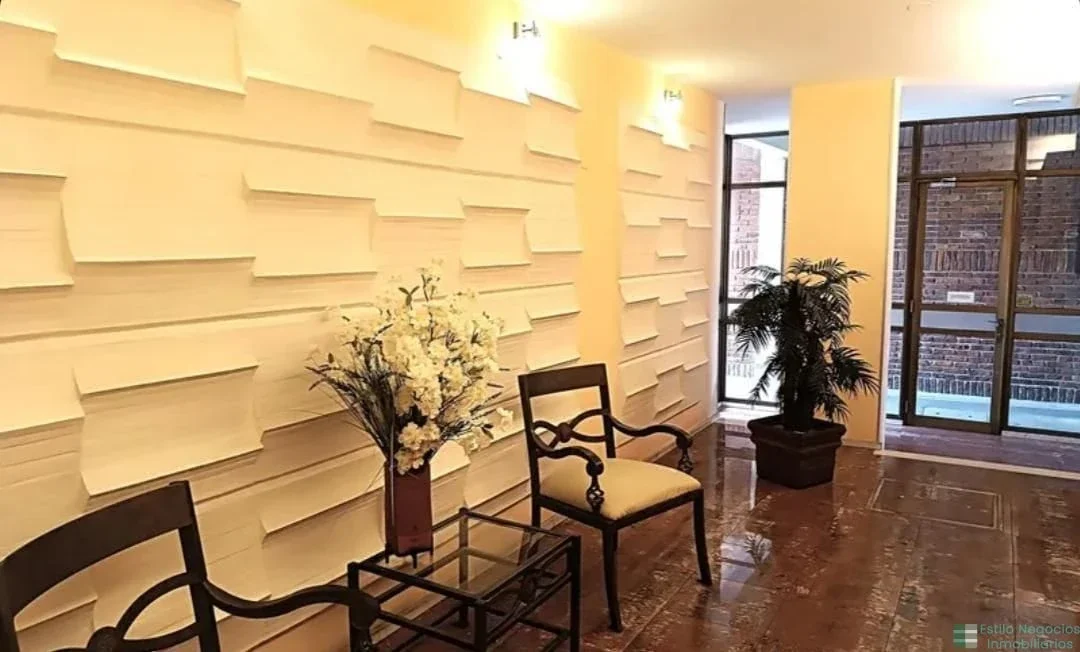 Apartamento en alquiler en Tres Cruces - Imagen 1