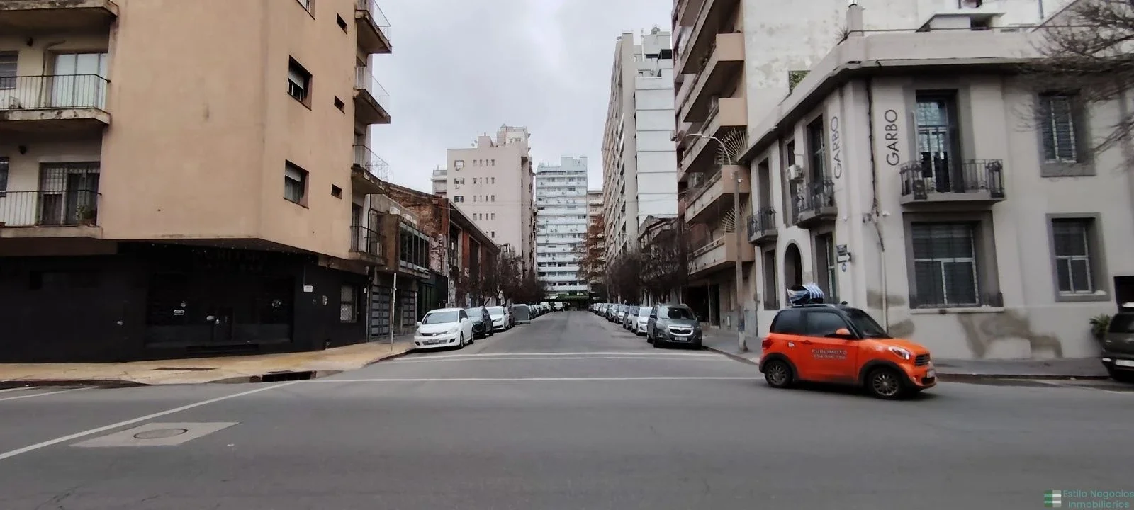 Apartamento en alquiler en Tres Cruces - Imagen 2