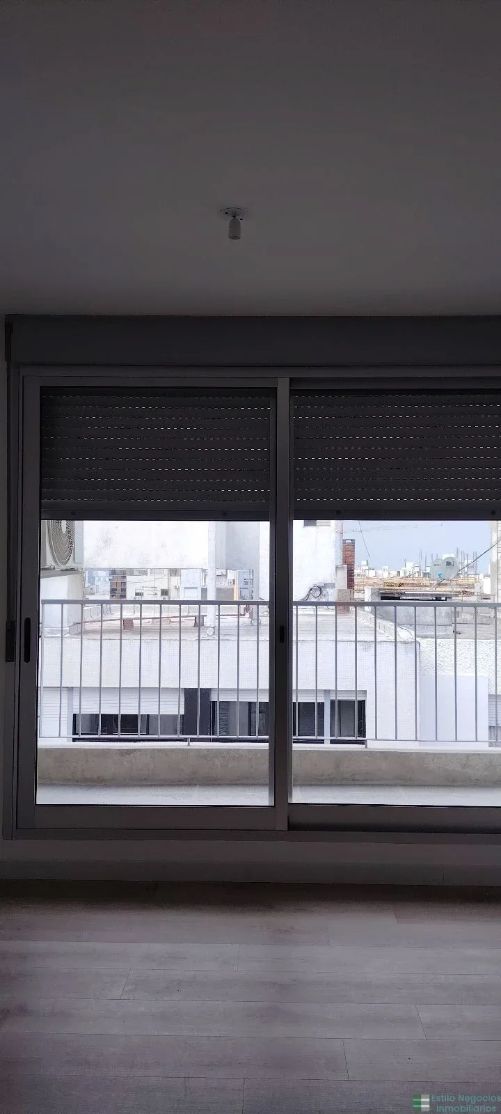 Apartamento en alquiler c/ cochera en Cordón - Imagen 3