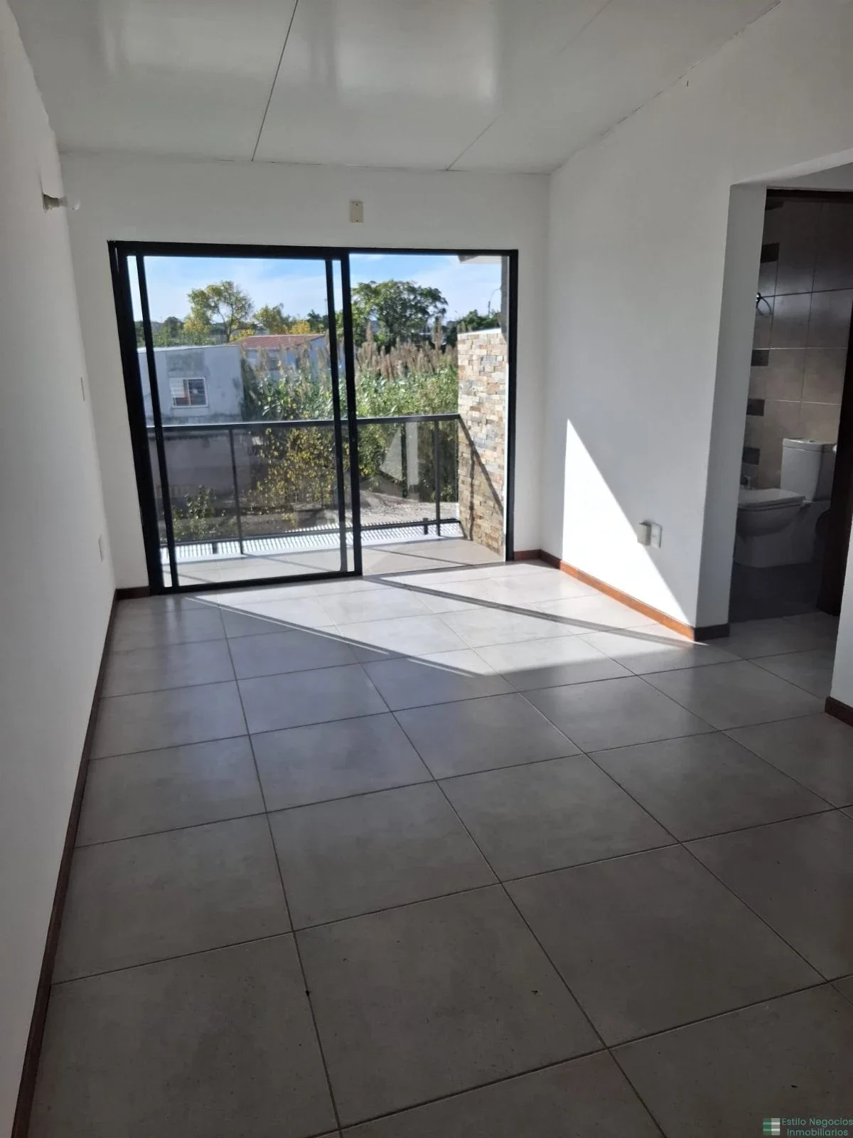 Apartamento en alquiler c/ cochera en Malvin Norte - Imagen 3