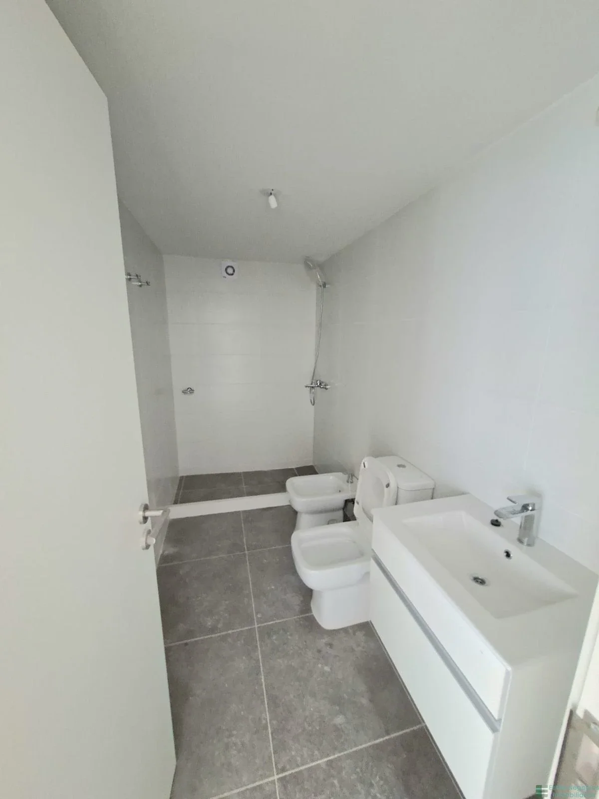 Apartamento en alquiler c/ cochera en Cordón - Imagen 3