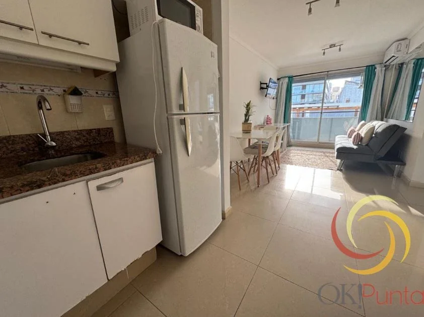 Oportunidad en zona Península 1 dormitorio y garaje - Imagen 4