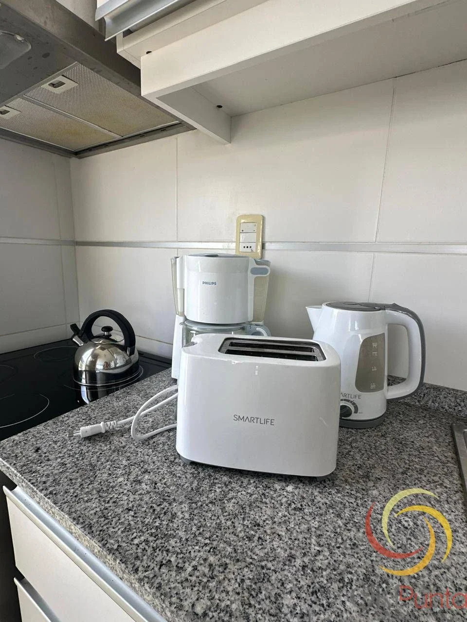 Alquiler anual de apartamento estilo penthouse con terraza!! - Imagen 5
