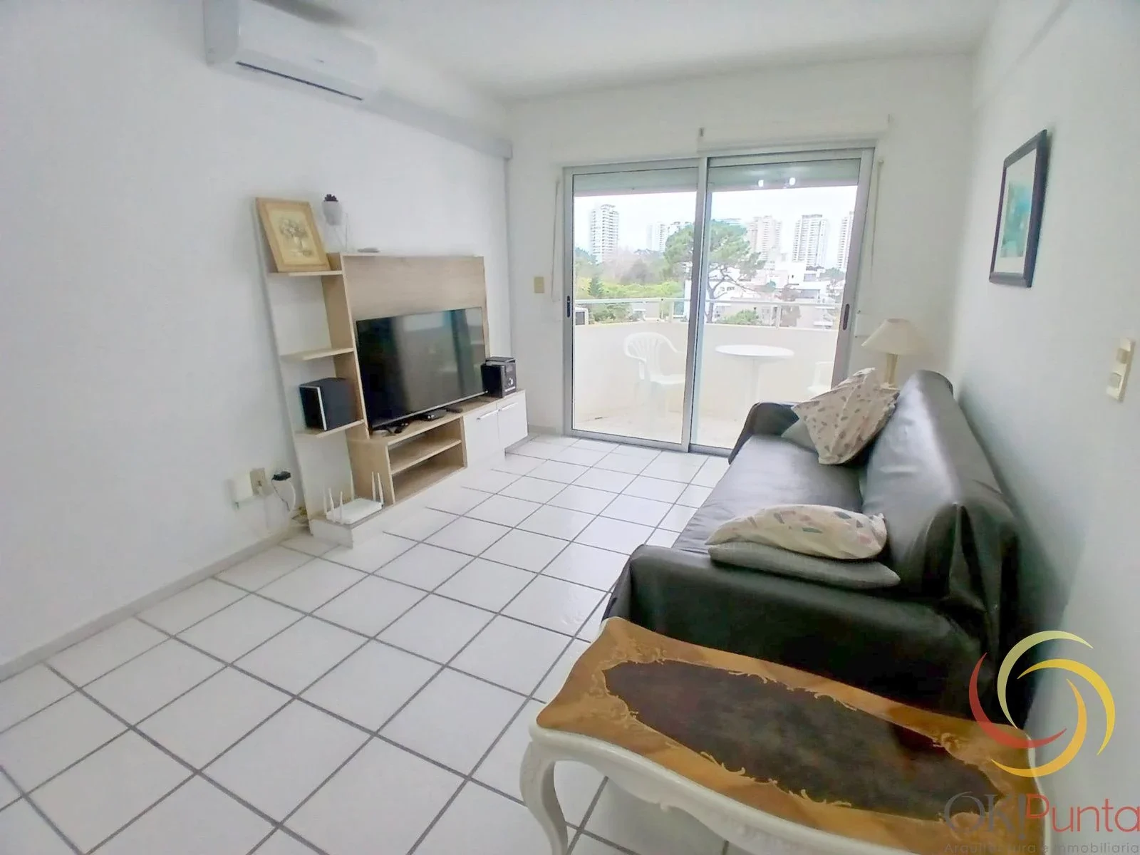 Apartamento en venta 2 dormitorios con garaje!! - Imagen 3