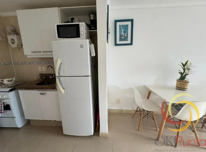 Oportunidad en zona Península 1 dormitorio y garaje - Imagen 5