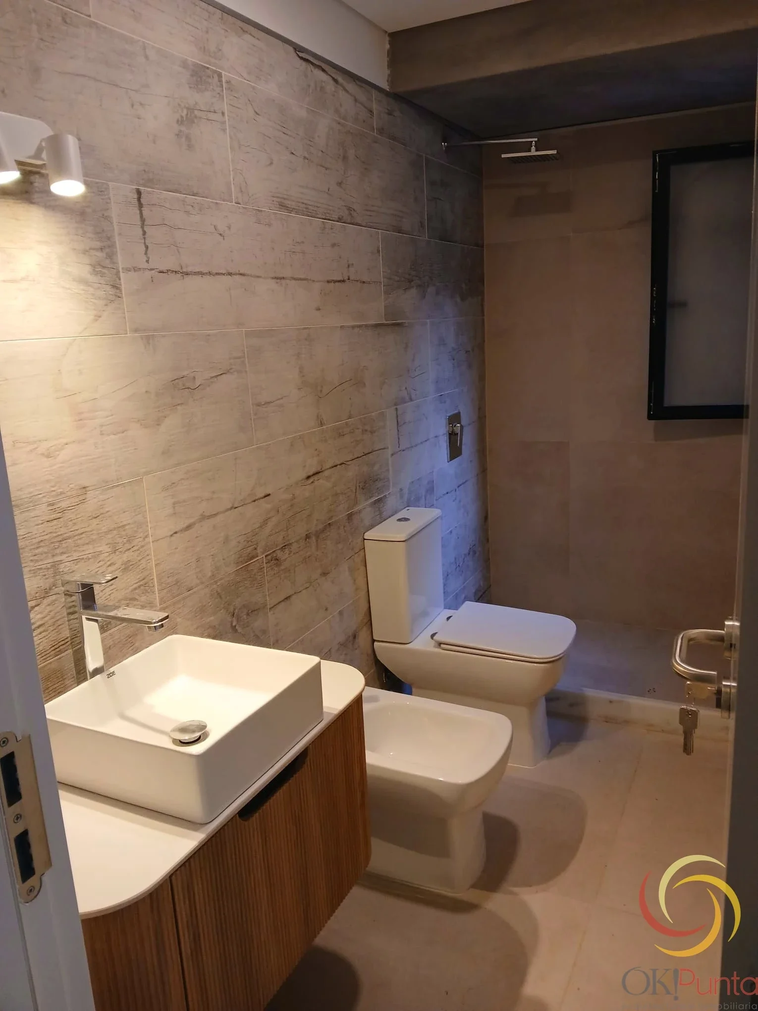 Venta de casa con 3 dormitorios en Barrio Burnett - Imagen 4