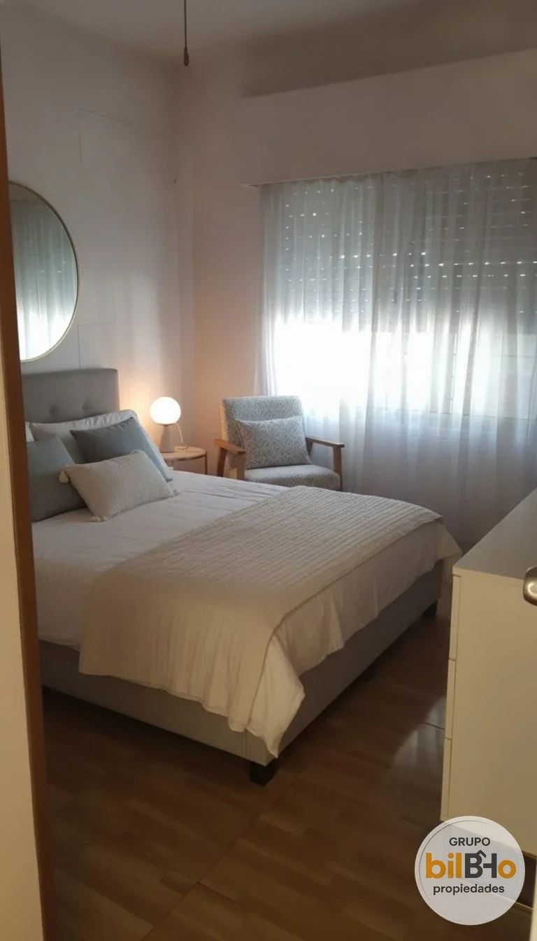 Casa en alquiler c/ cochera techada , 2 amplios dormitorios y fondo con parrilla - Imagen 5