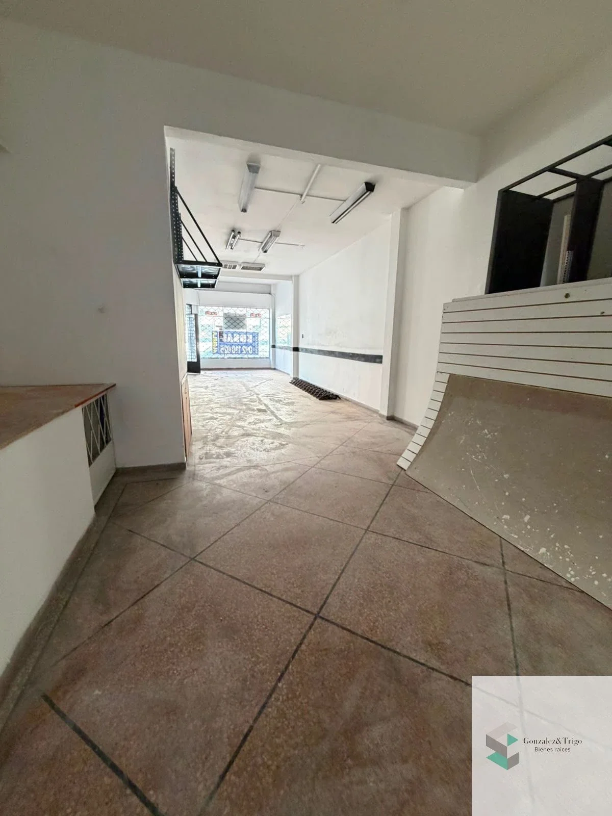 Local Comercial en alquiler ubicado en Centro - Imagen 3