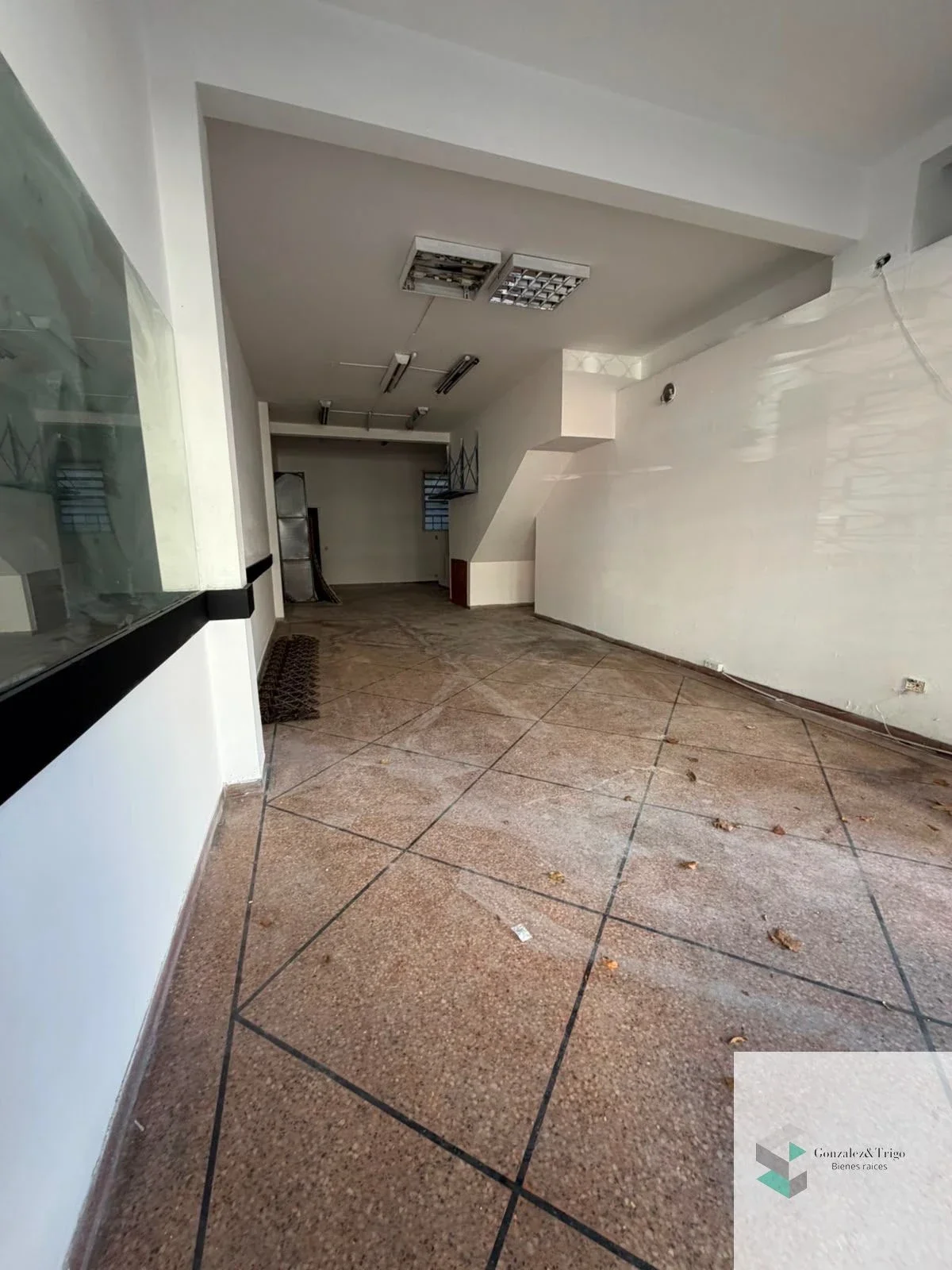 Local Comercial en alquiler ubicado en Centro - Imagen 4
