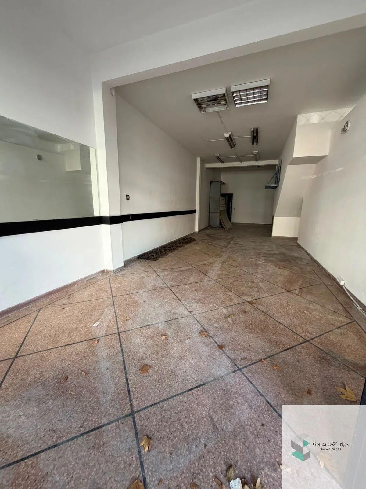 Local Comercial en alquiler ubicado en Centro - Imagen 1