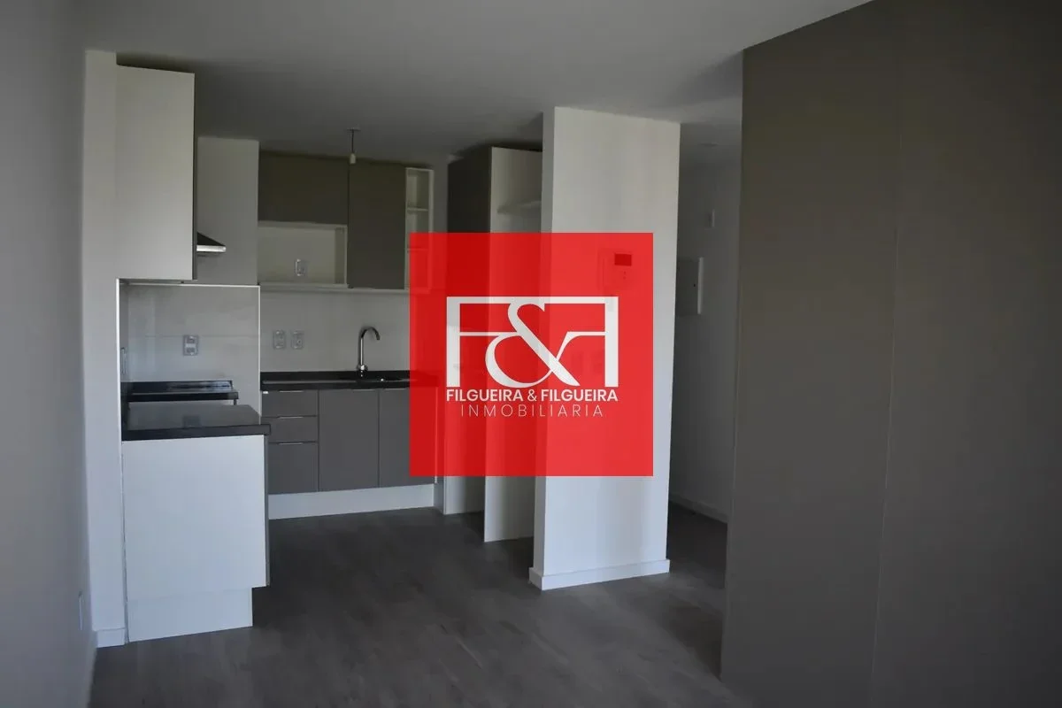 Apartamento en alquiler en Centro - Imagen 3