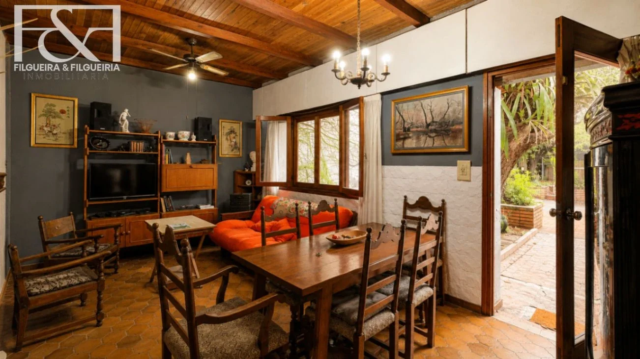 Casa en venta c/ cochera en Aguada - Imagen 1