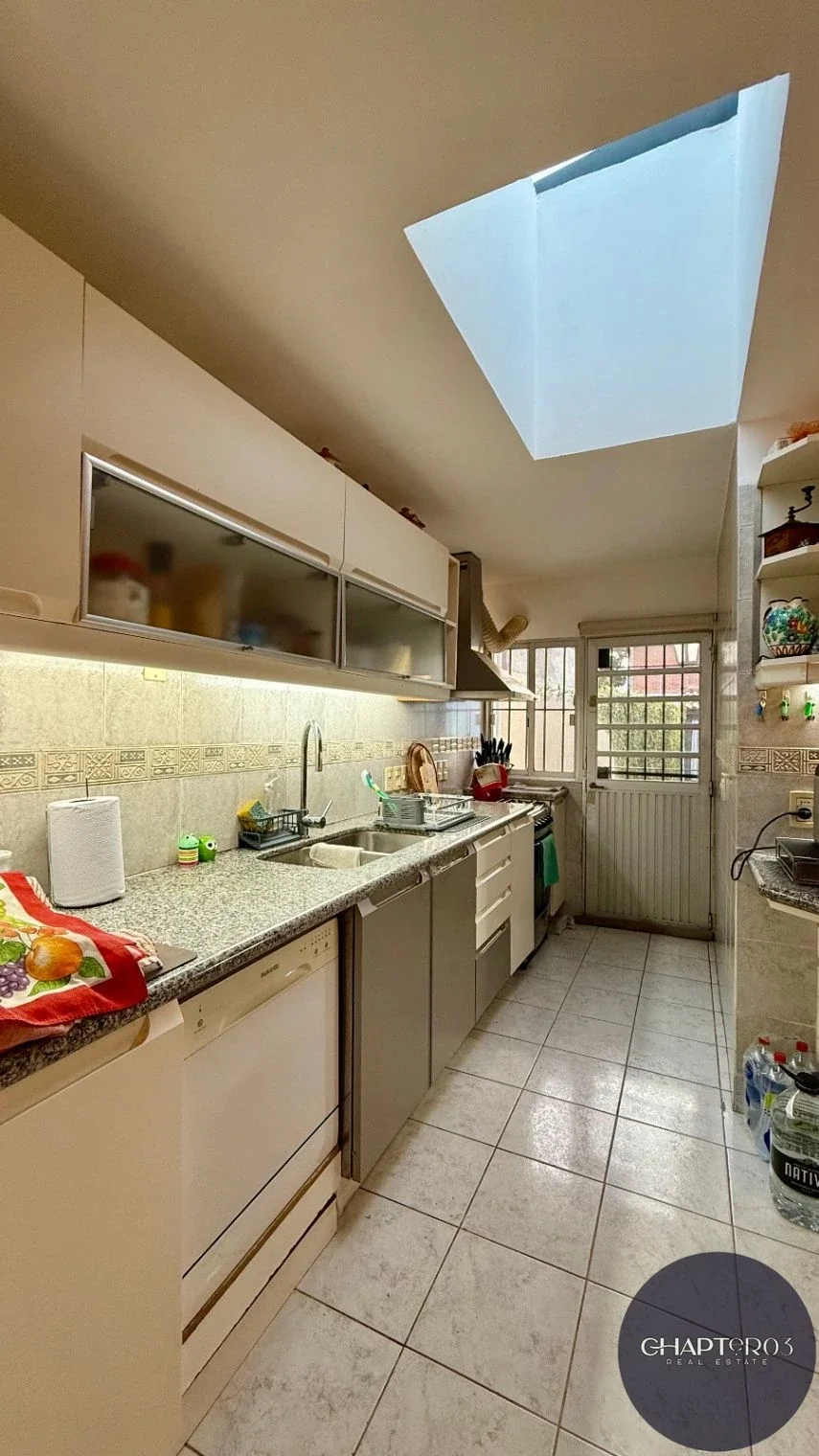 Casa en venta c/ cochera en Carrasco - Imagen 1