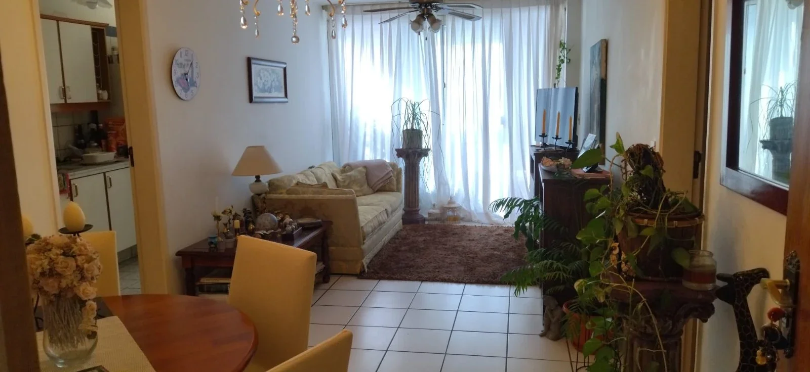 Apartamento en venta c/ cochera en Cantegril - Imagen 2